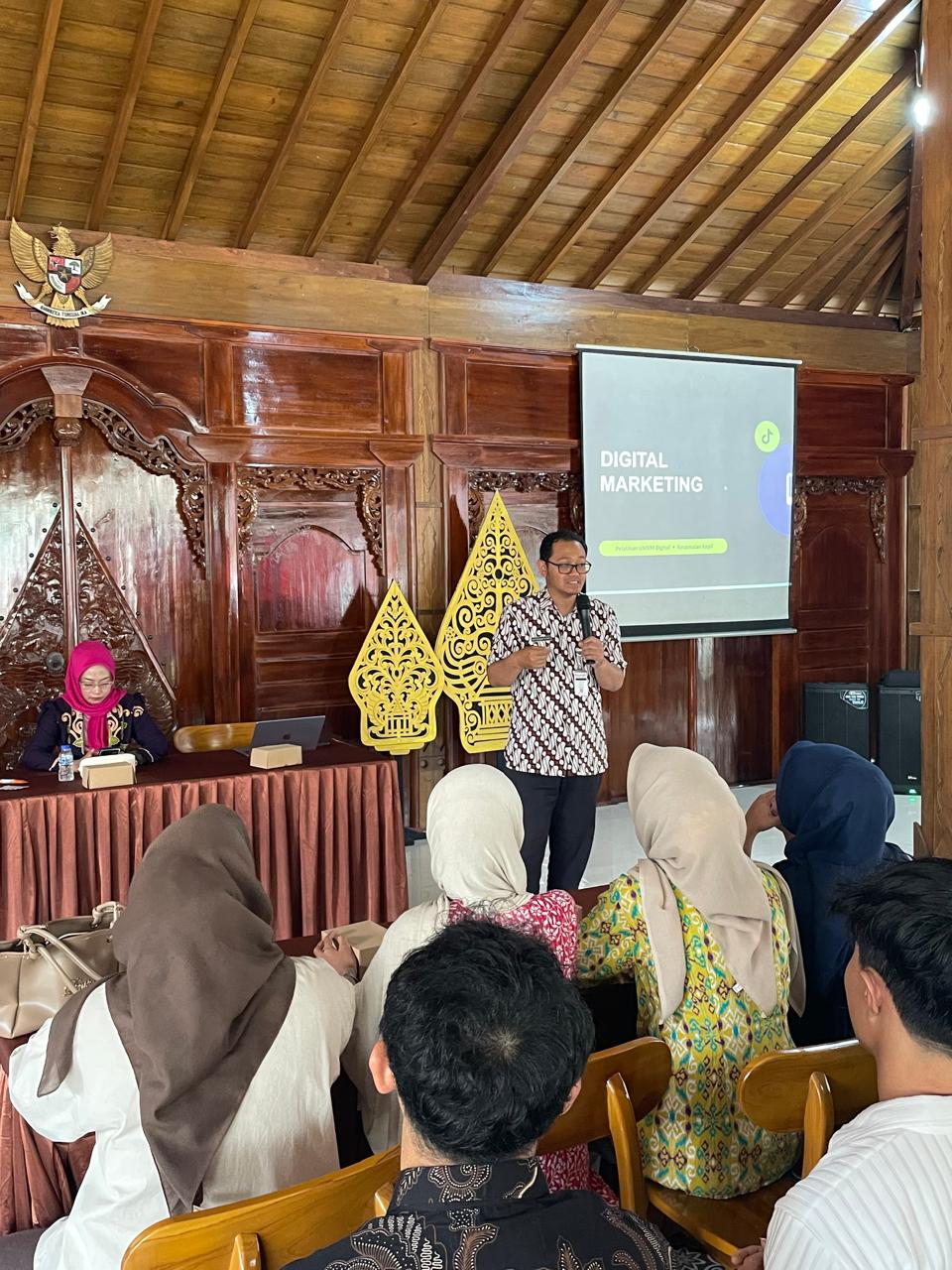 zilenial-kepil-naik-kelas-sukses-gelar-pelatihan-digital-marketing