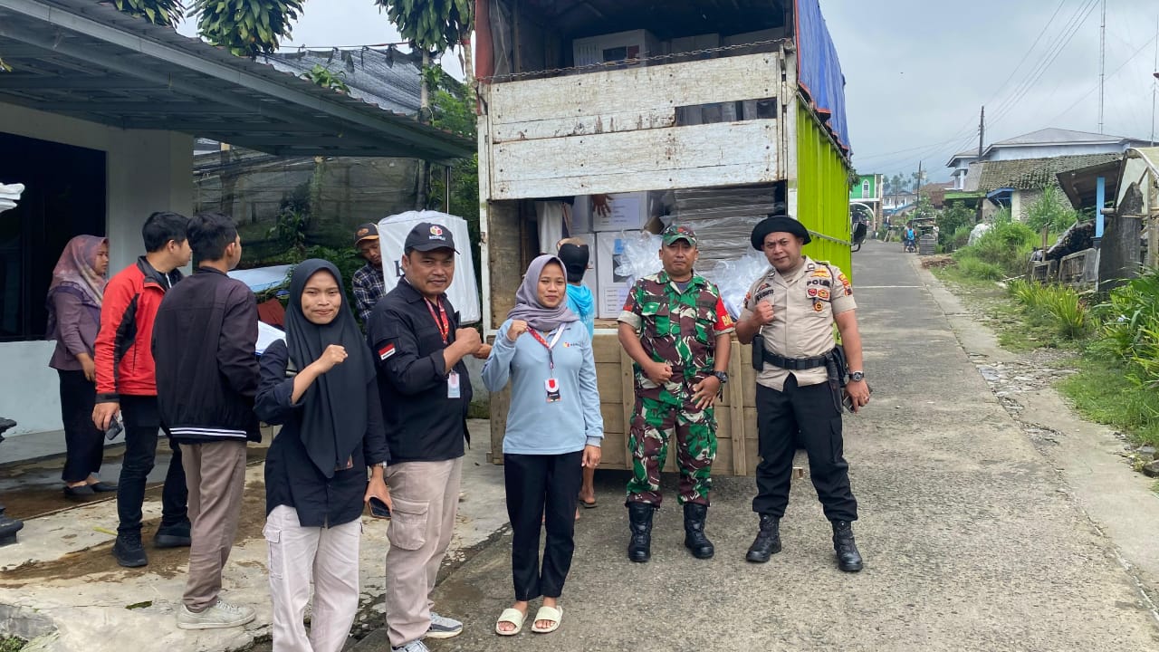 distribusi-logistik-pemilu-ke-desa-dan-kelurahan-wilayah-kecamatan-kepil